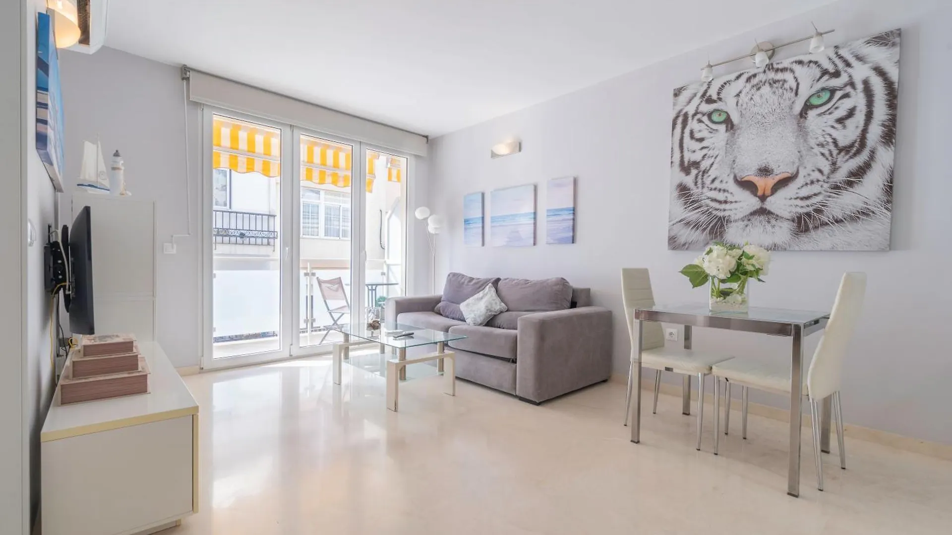 Apartamentos Castillo Fuengirola Lejlighed